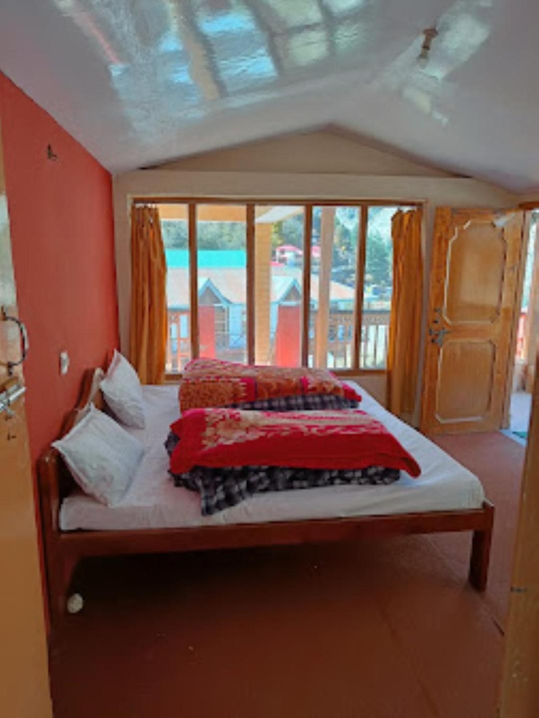 Renu Paradise , Ayodhya Hotel Exterior photo